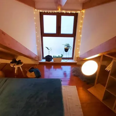 Just 4 * Komiža