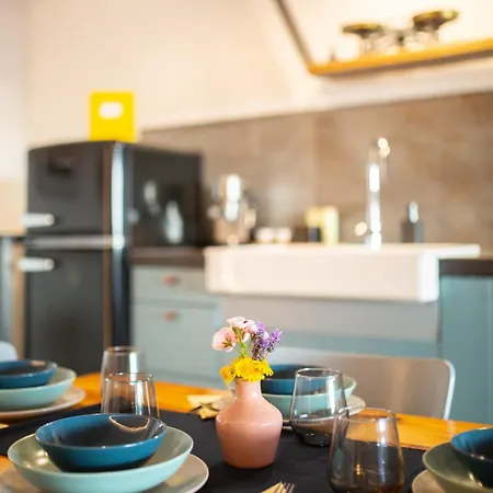 شقة Just 4 Komiža